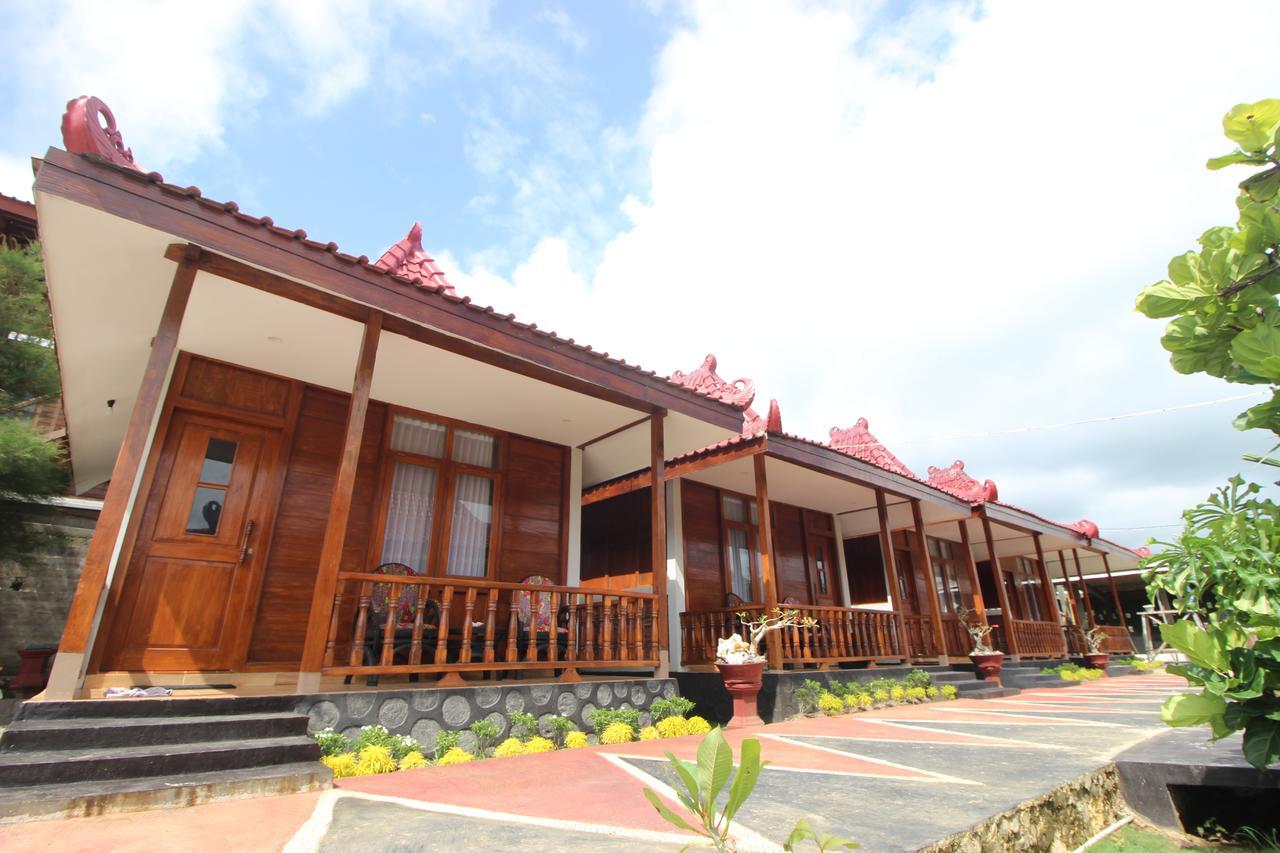 เดอะรอยัล ยอกโล Hotel Tepus ภายนอก รูปภาพ