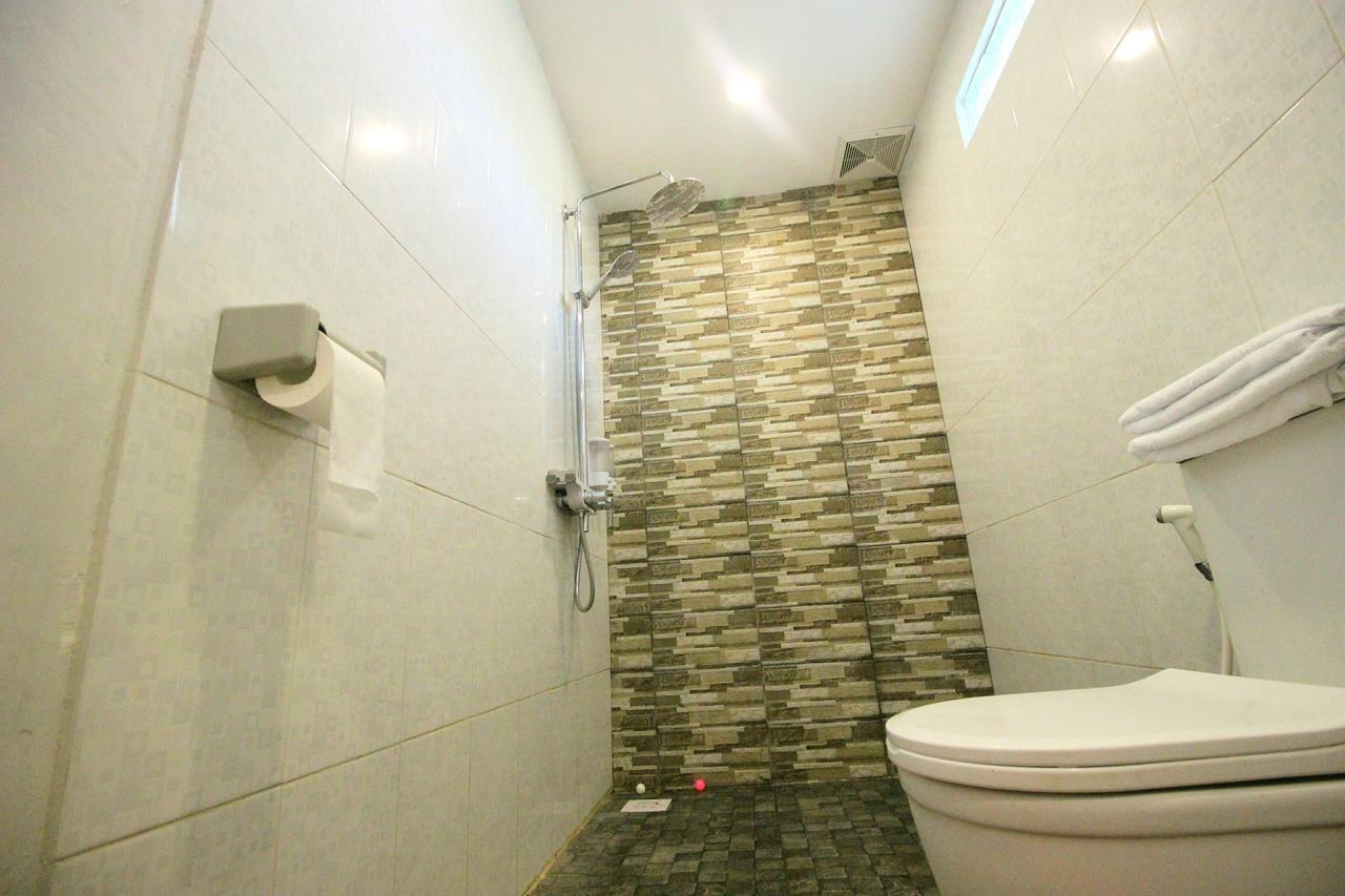 เดอะรอยัล ยอกโล Hotel Tepus ภายนอก รูปภาพ