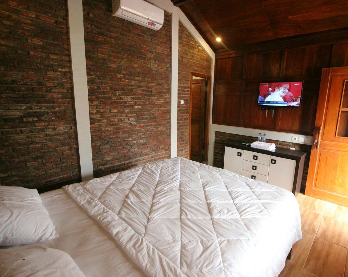 เดอะรอยัล ยอกโล Hotel Tepus ภายนอก รูปภาพ