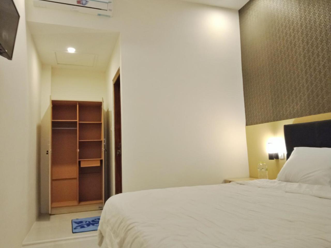เดอะรอยัล ยอกโล Hotel Tepus ภายนอก รูปภาพ